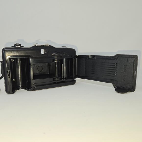 Vintage Film Camera Lot of 5 For Parts or Repair Kodak Sakar Keystone 35mm 110 - Picture 7 of 16